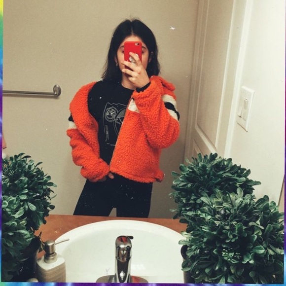 Fleece jacket - Picture 7 of 8